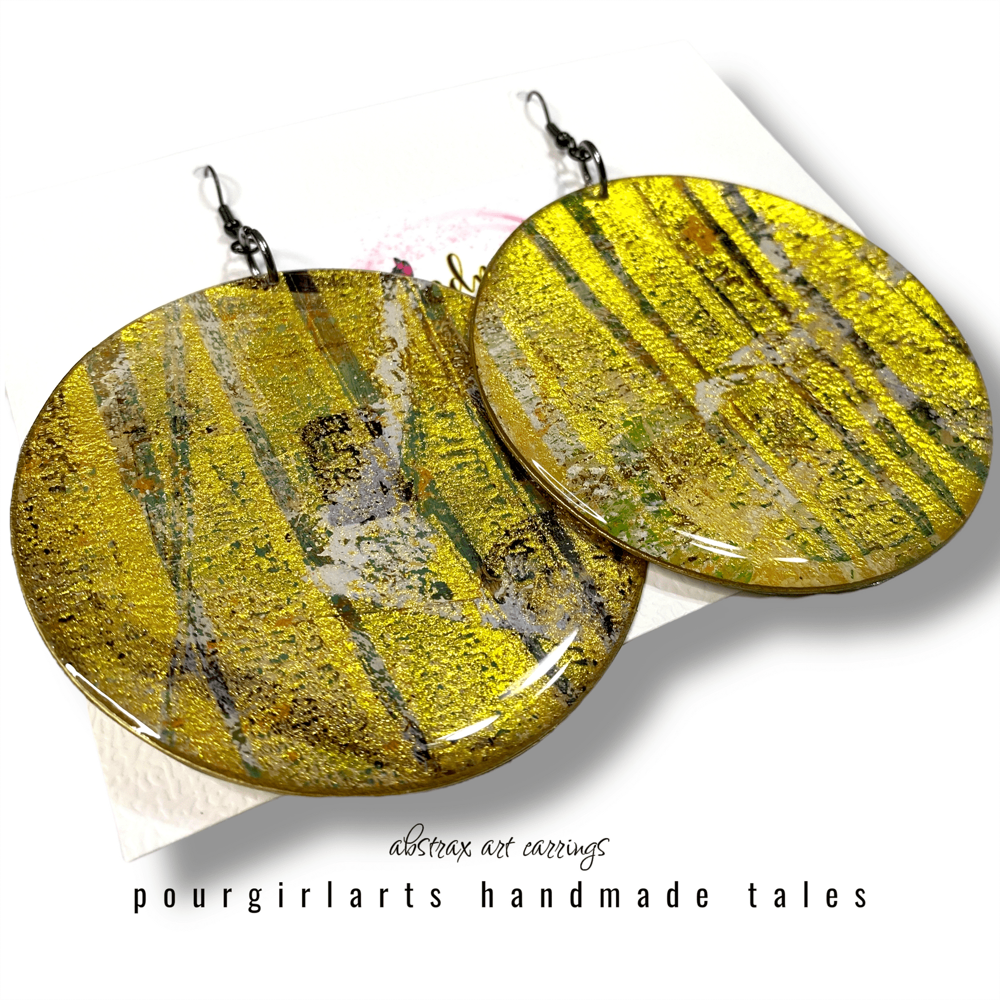 GOLDEN GIRL - HANDMADE TALES by POURGIRLARTS