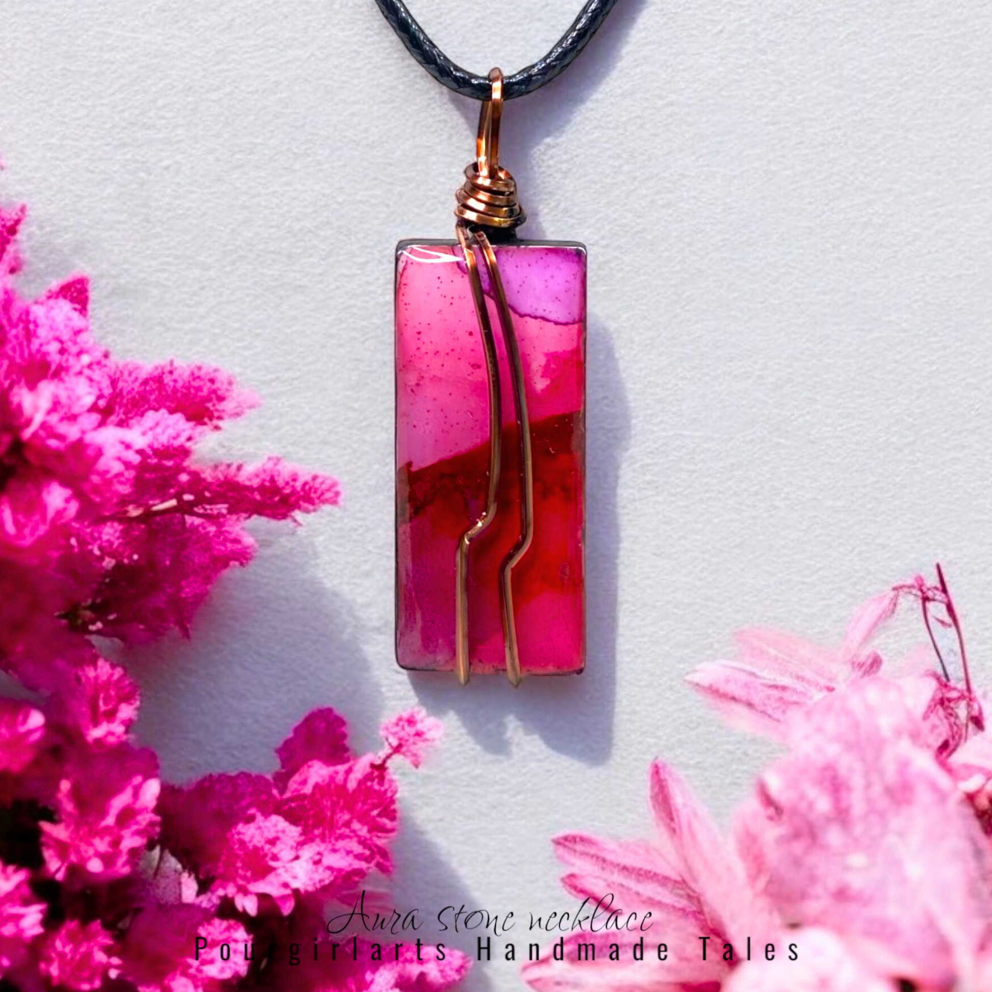 PINK RECTANGLE STONE NECKLACE PINKETTE