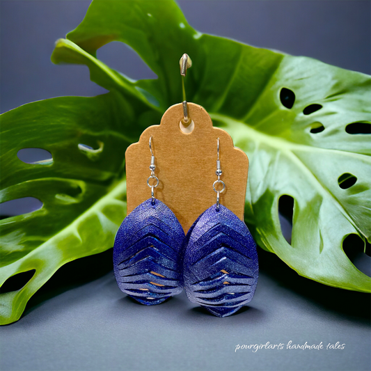 LEATHER POD EARRINGS SAPPHIRE